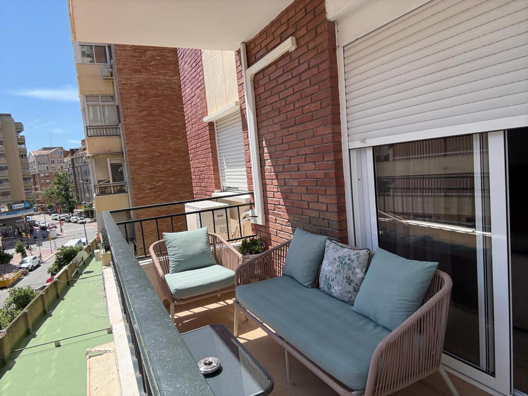 Galvez Flat, At Principal Railway Station In Malaga Lägenhet Exteriör bild