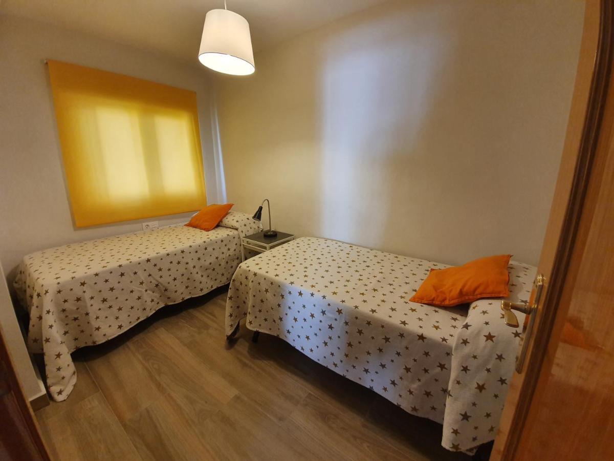 Galvez Flat, At Principal Railway Station In Malaga Lägenhet Exteriör bild